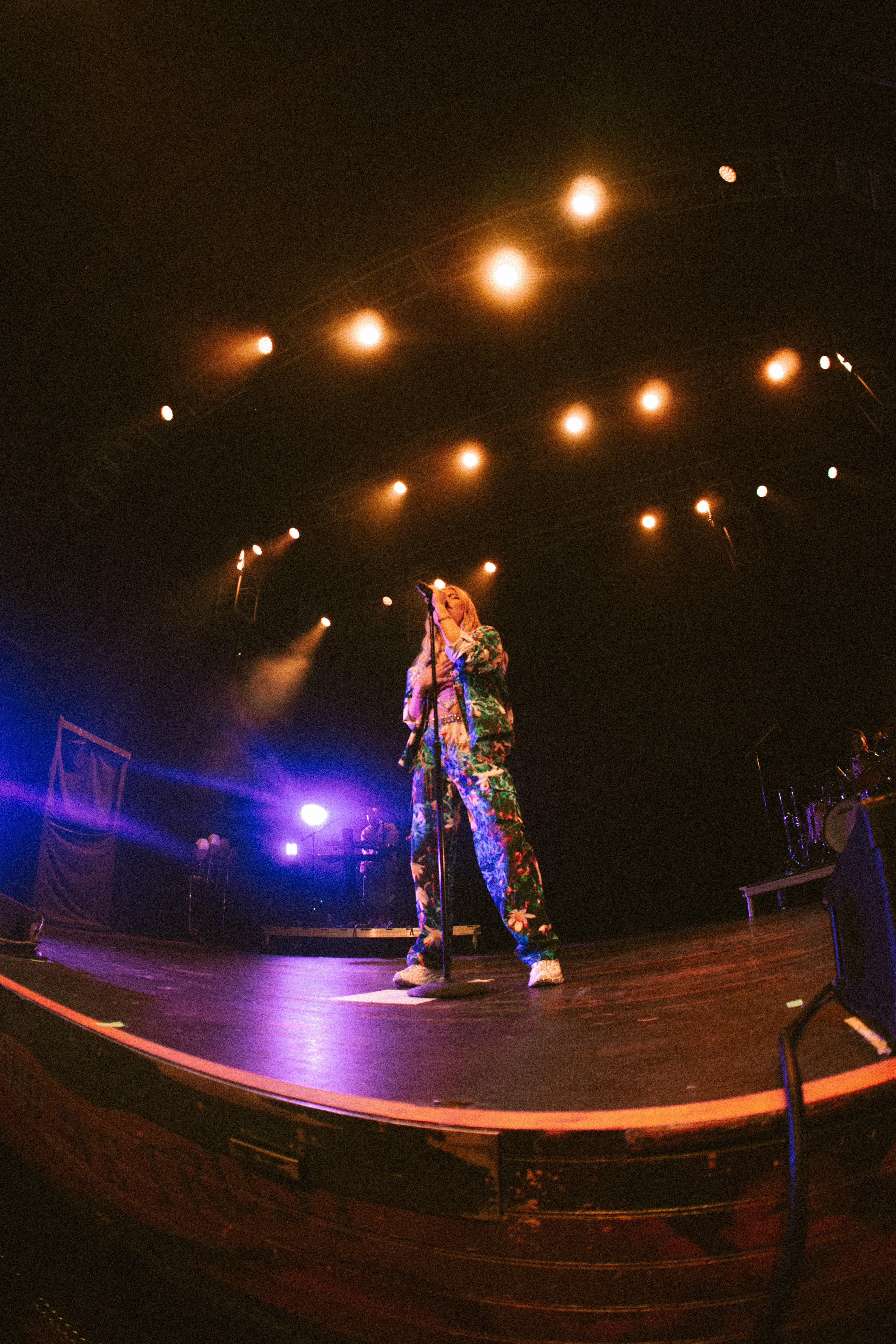 Hayley_Kiyoko_por_Gabriele_Montresol (1)