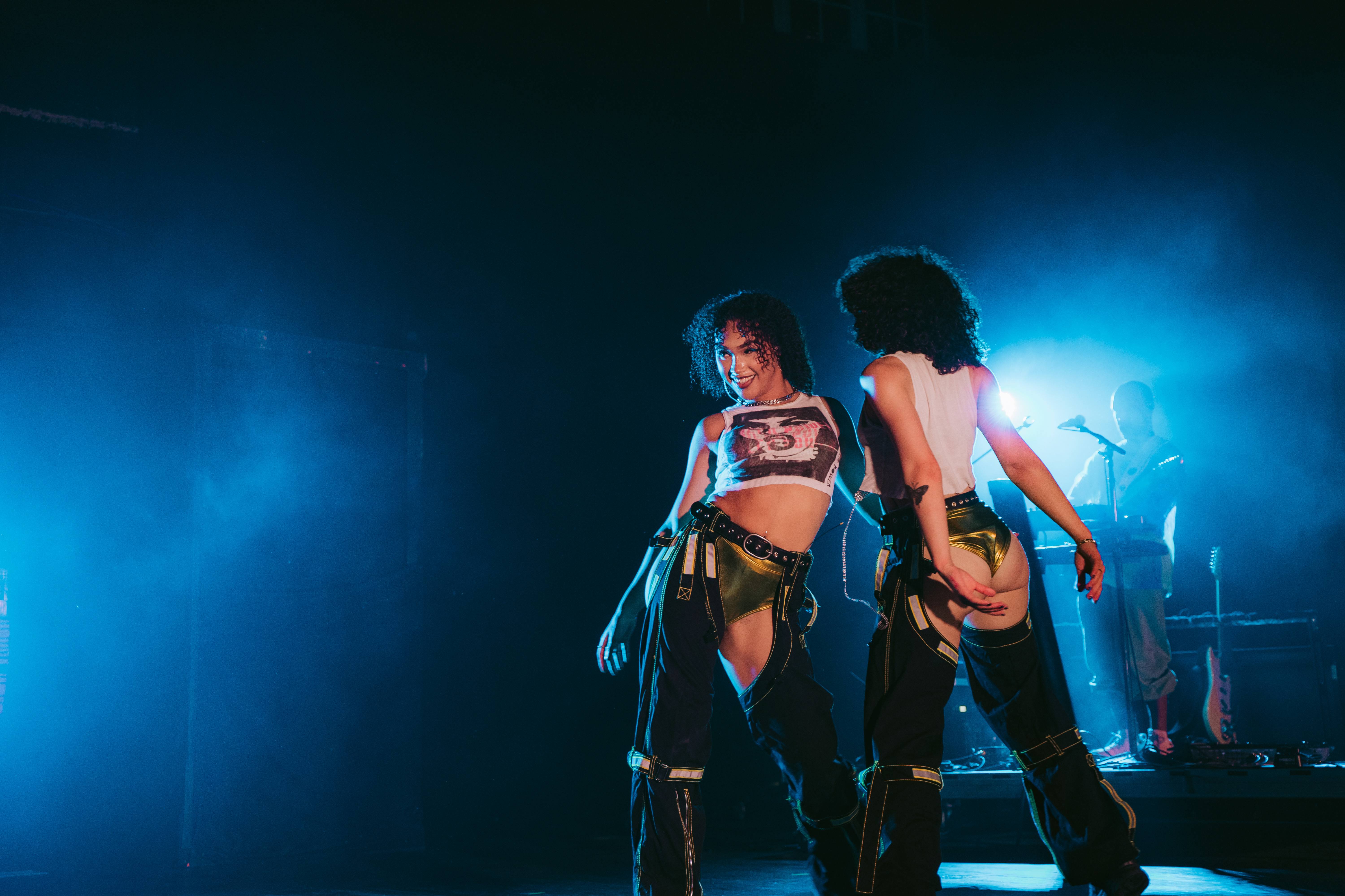 Hayley_Kiyoko_por_Gabriele_Montresol (41)