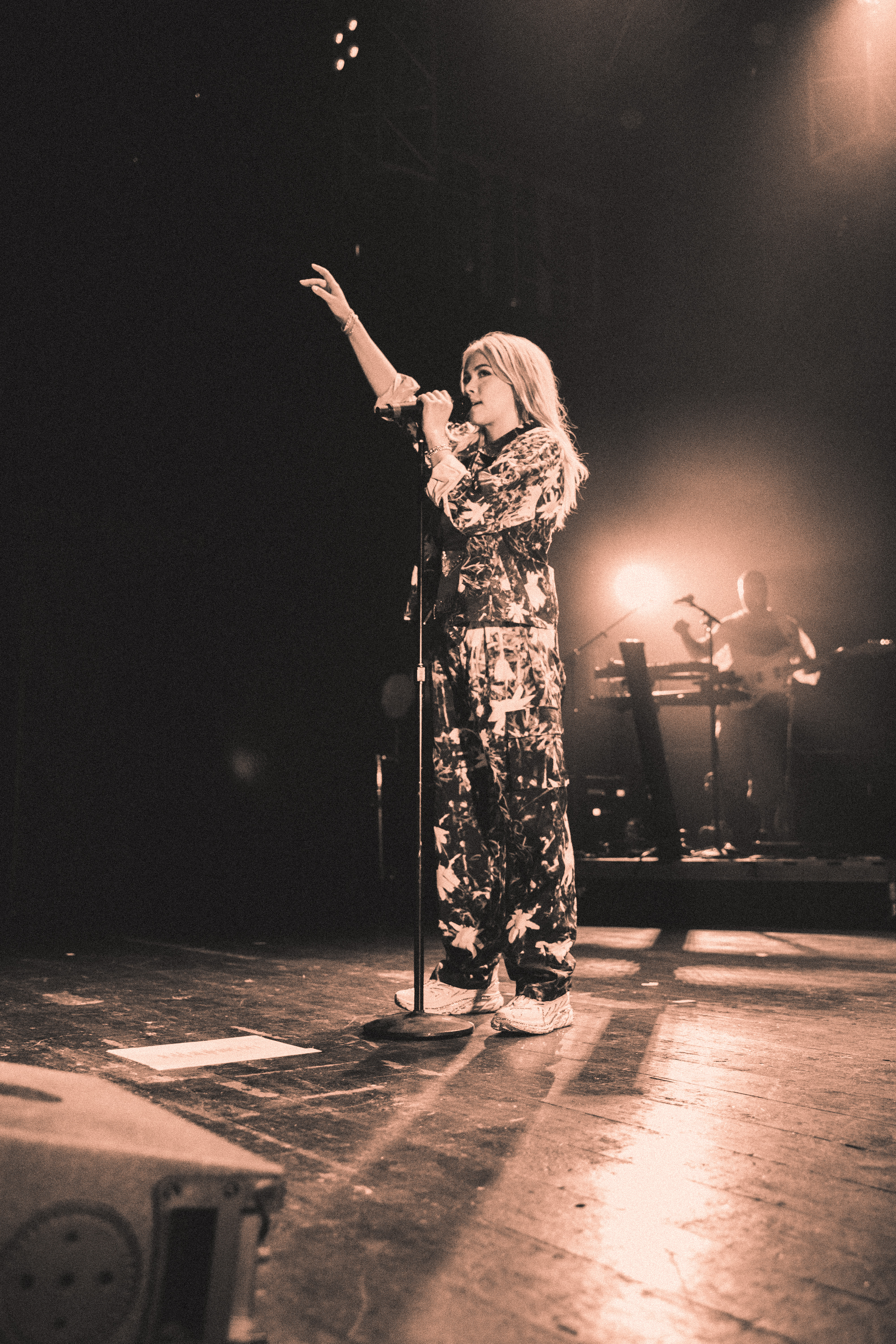 Hayley_Kiyoko_por_Gabriele_Montresol (6)