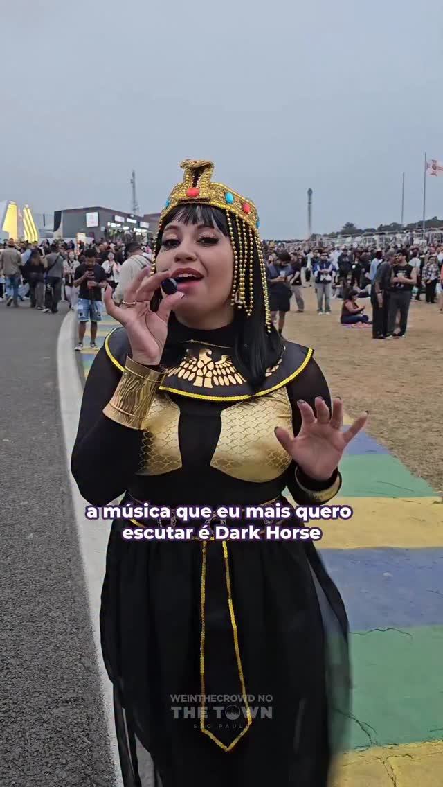 Perguntamos pro público in the crowd qual música da Katy Perry eles mais querem ouvir hoje! E não aguentamos vocês 😂🦋 #TheTown2025
(também sonhamos com WONDER 😭)
#katyperry #thelifetimestour