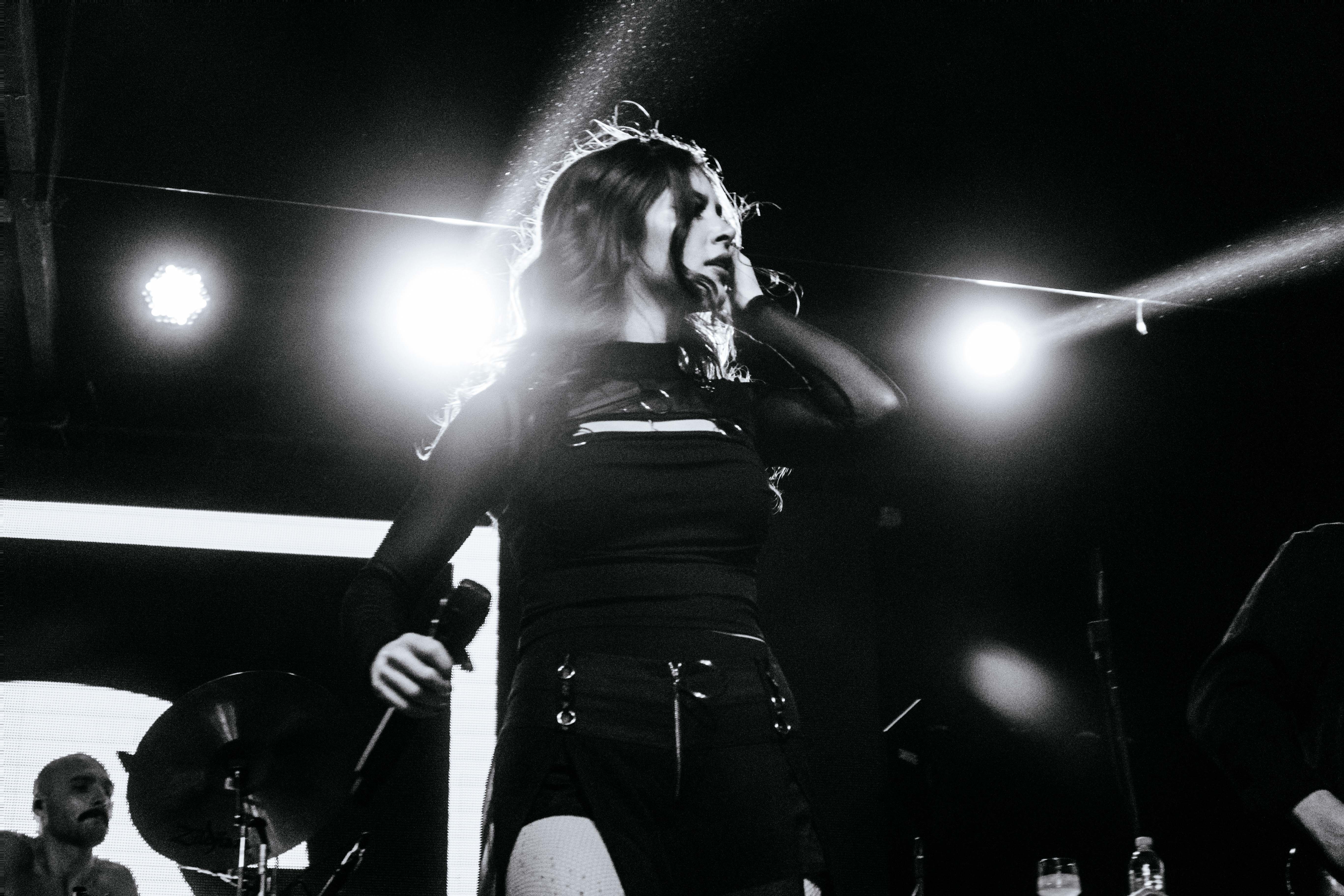 AgainstTheCurrent_por_Carol_Marins-1