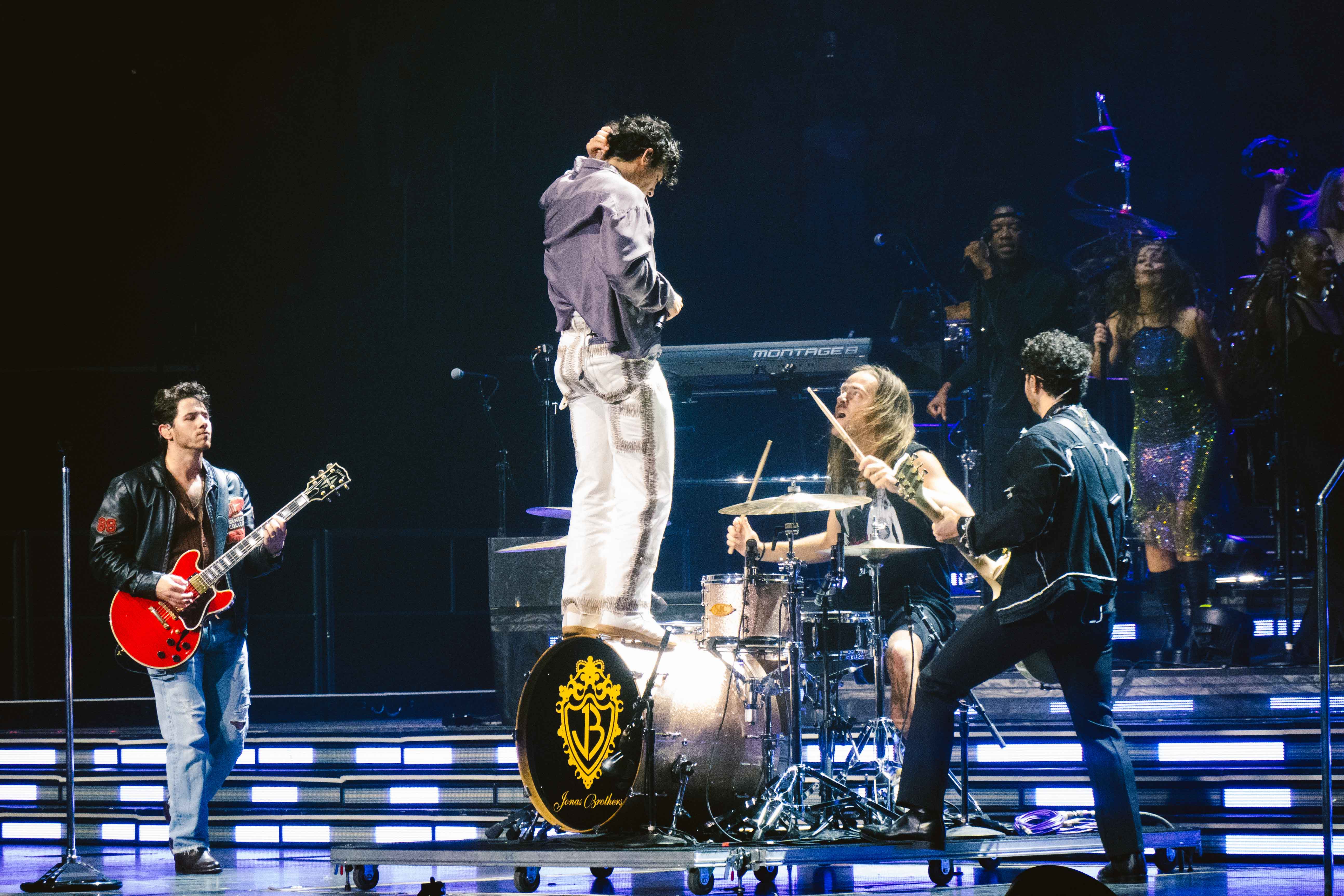 Jonas_Brothers_por_Gabriele_Montresol-13