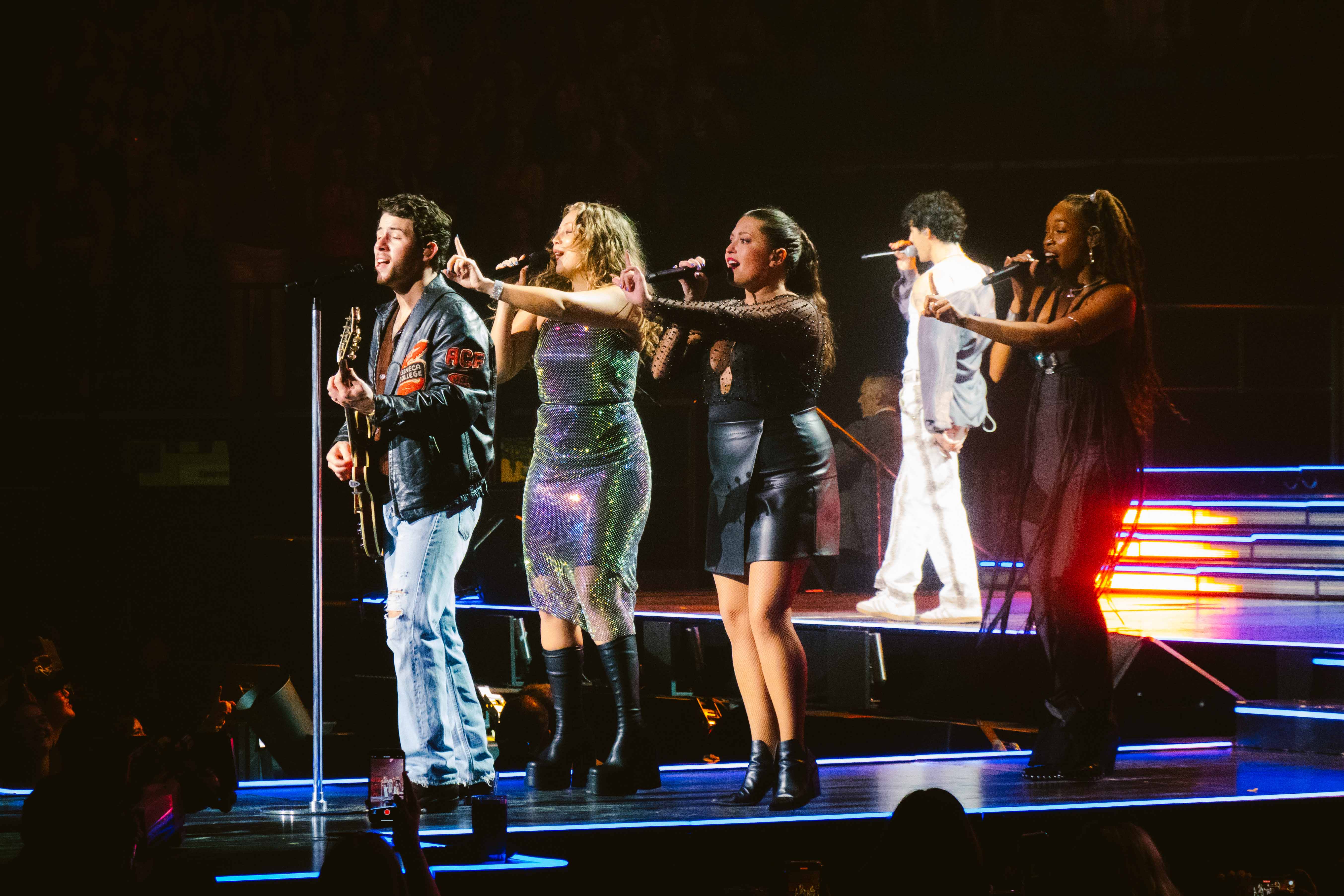 Jonas_Brothers_por_Gabriele_Montresol-26