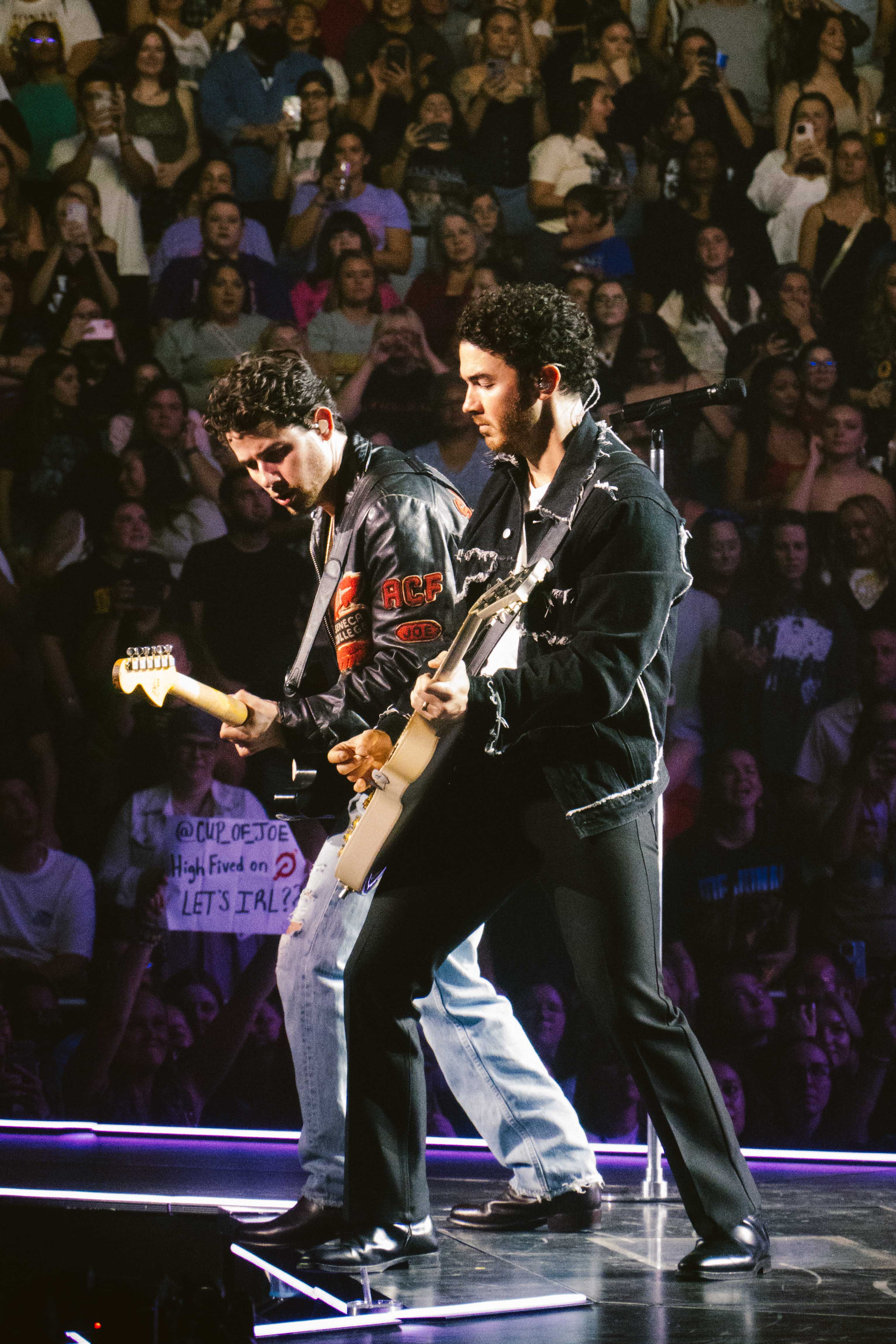 Jonas_Brothers_por_Gabriele_Montresol-28