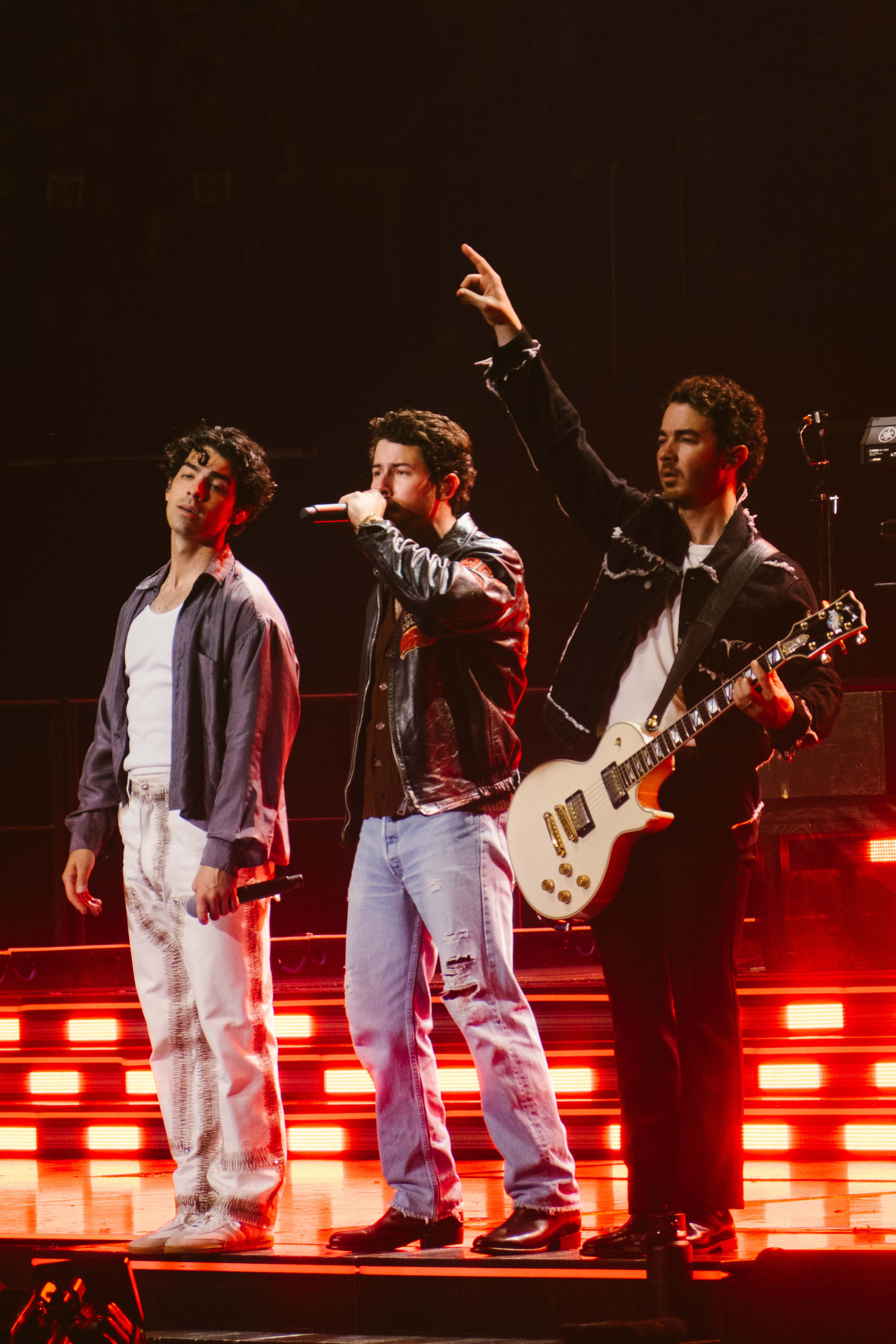 Jonas_Brothers_por_Gabriele_Montresol-31