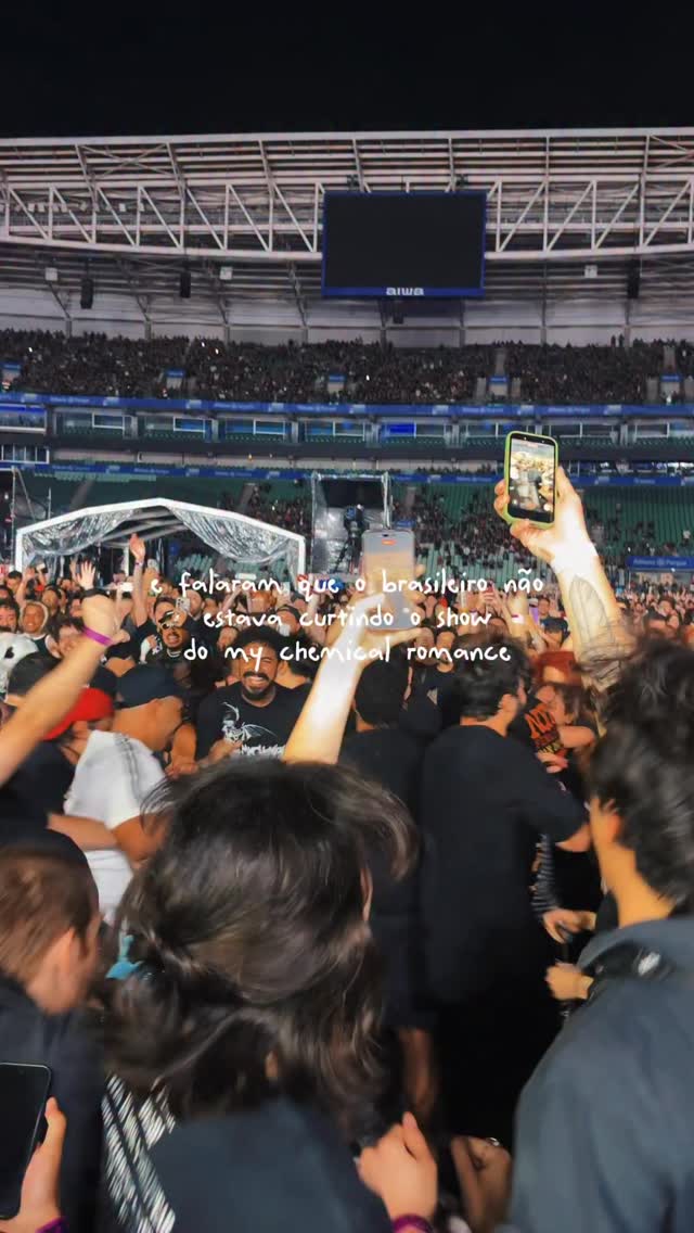 se tinha público de algum país parado, não era aqui não 👀😌🖤🤘

#mcr #mychemicalromance