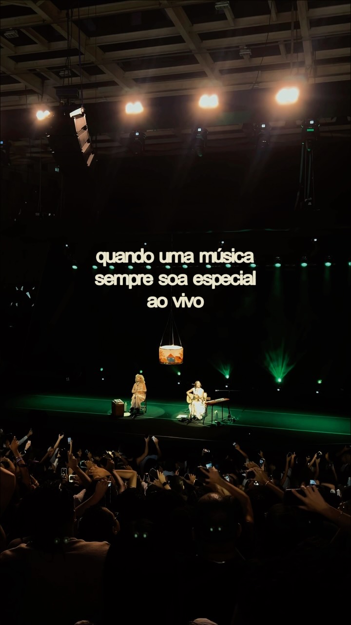 pedaços de história, né? 🥲 @anavitoria 

#anavitoria #shows
