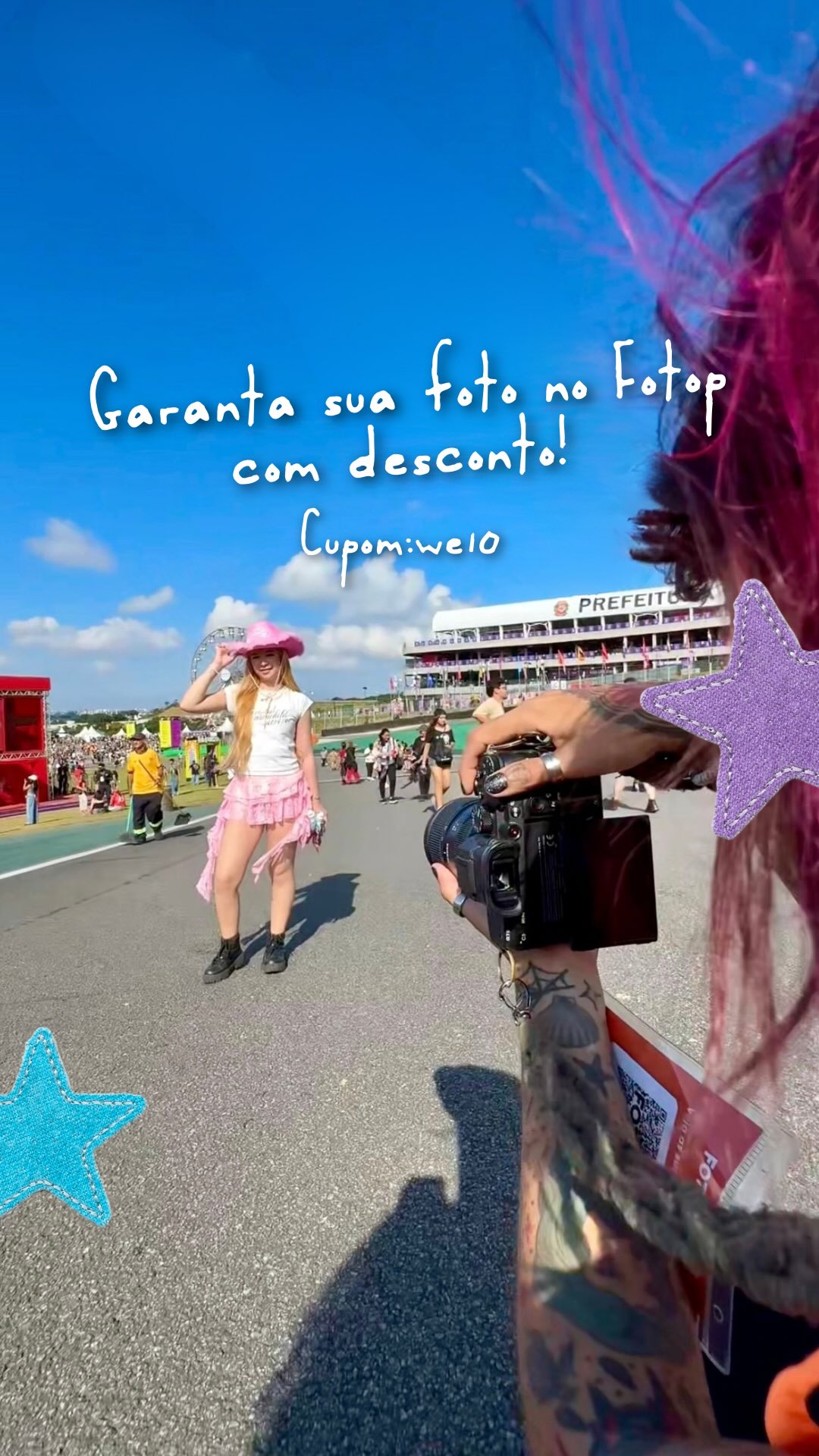 A gente vive o Lolla intensamente e ter esses momentos registrados deixa tudo ainda melhor! 📸

A Fotop tá pelo festival inteiro com fotógrafos prontos pra te clicar, seja naquele momento espontâneo, na foto perfeita do look ou quando quiser posar (é só chamar eles! ou eles mesmo te chamam).

Depois basta entrar no site e procurar as suas fotos por reconhecimento facial. Mas pra isso ficar melhor, garantimos um desconto pra vocês! Usem o cupom WE10 pra garantir 10% de desconto! Link no bio.