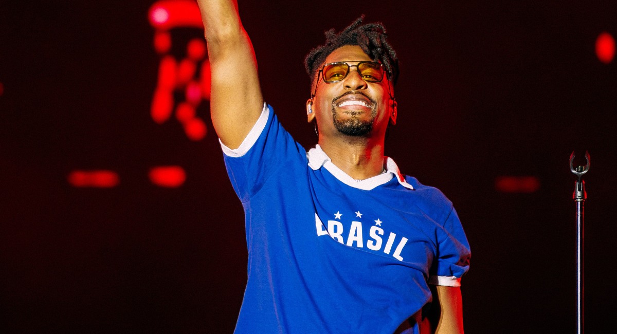 Jon Batiste se apresenta no Rock in Rio 2026.